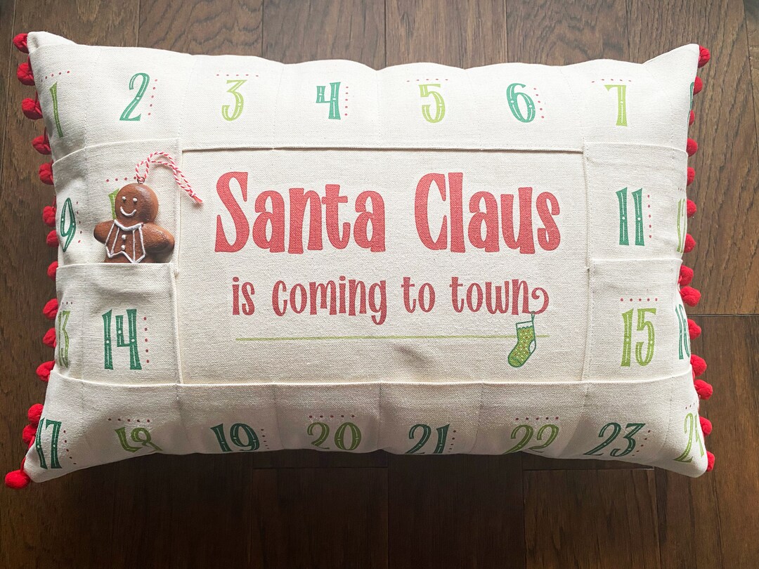 santa-claus-is-coming-to-town-hand-sewn-advent-calendar-christmas