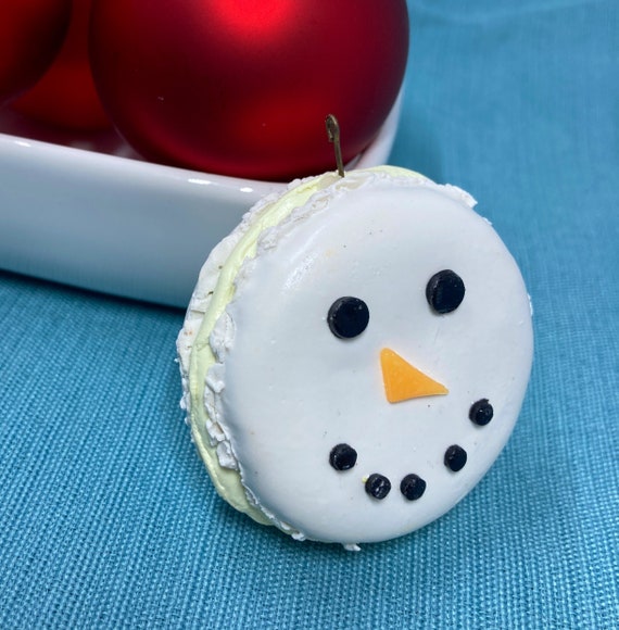 Snowman Macaron Christmas Ornamnet, Tree Decoration, French Pastry, Faux Fake Cookie, White, Holiday Decor, Stoking Stuffer, frosty, vanilla