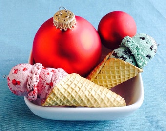 Double Scoop Waffle Cone Christmas Ornament, Faux Ice Cream, Strawberry, Mint Chocolat Chip, Tree Decoration, Green, Red, Holiday Decor