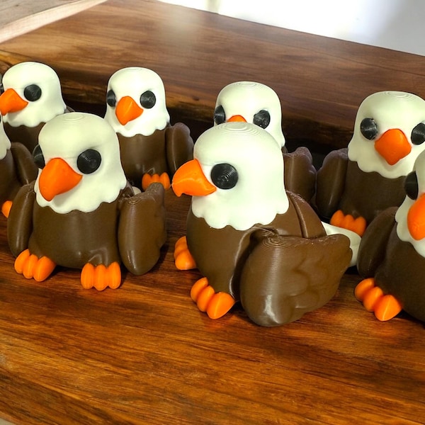 3D Printed Articulated Bald Eagle Fidget Toy: Patriotic Desk Decor