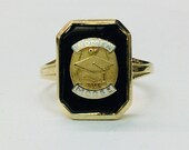 Vintage 10k Gold Women Of The Moose Fraternal Accent Ring Featuring Black Onyx Inlaid Center Design With Emblem Crest