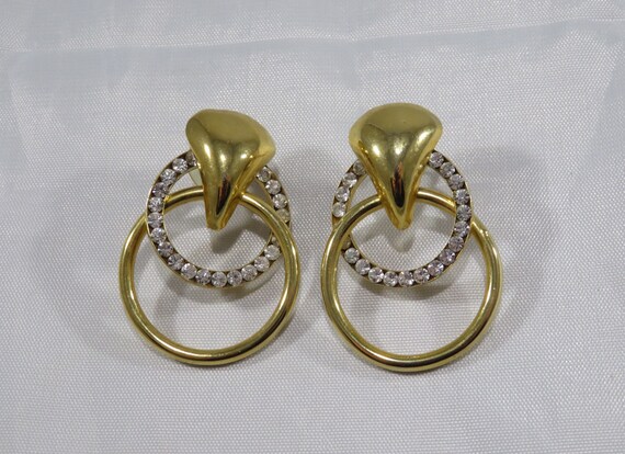 Vintage Gold Tone Double Hoop Rhinestone Earrings… - image 3