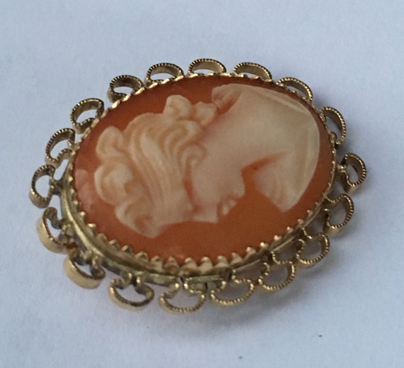 Vintage 10k Gold Filigree Hand Carved Cameo Brooc… - image 3
