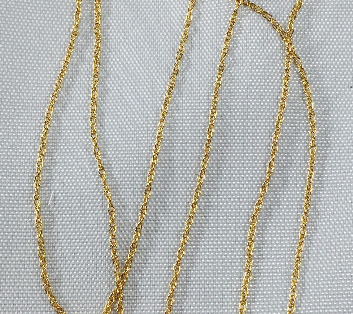 14k Yellow Gold Ladies Designer Singapore Chain Necklace Featuring