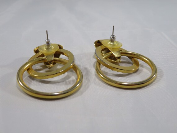 Vintage Gold Tone Double Hoop Rhinestone Earrings… - image 9