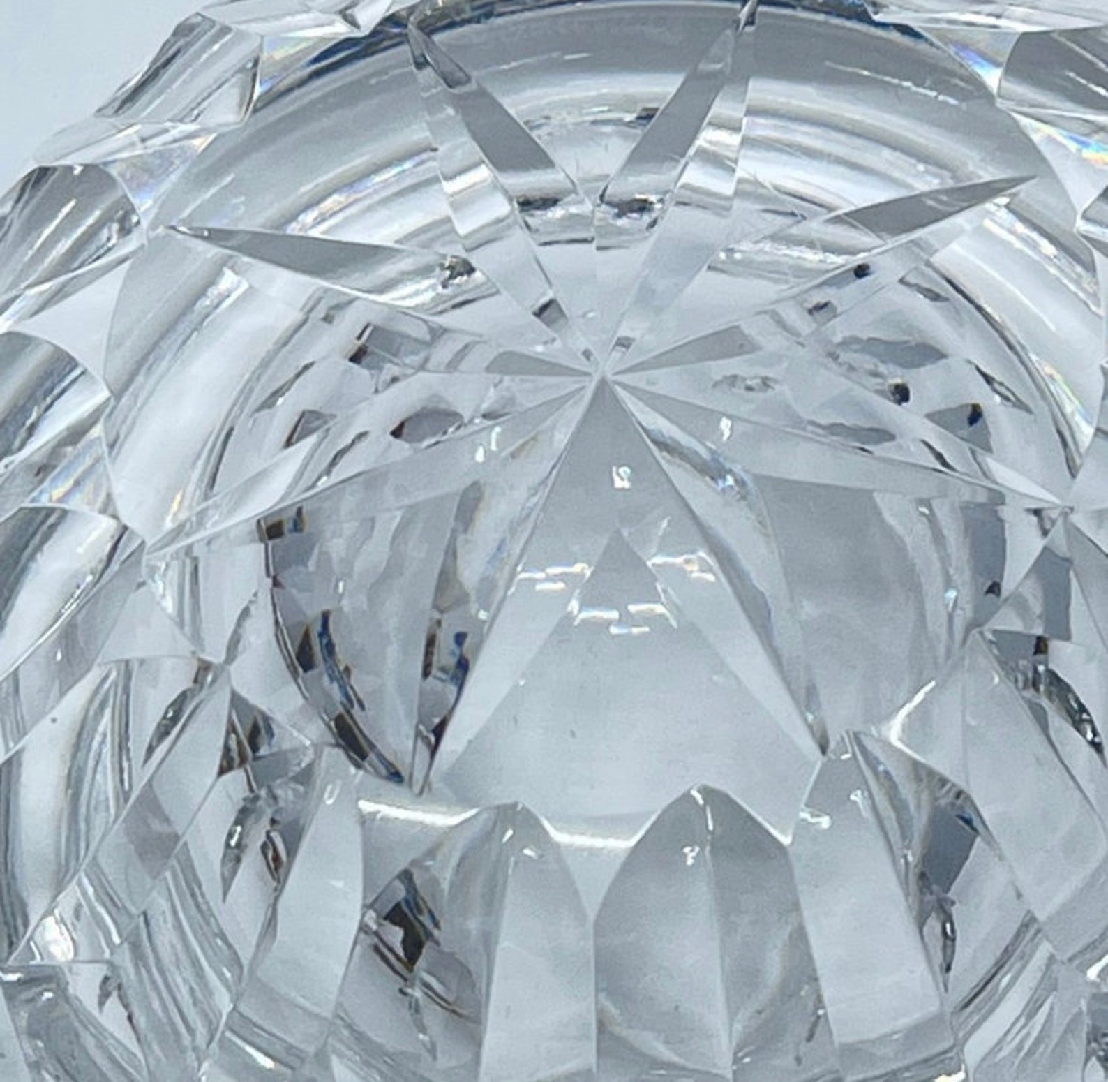 Vintage Waterford Crystal Star Pattern Heavy Round Cigarette Ashtray