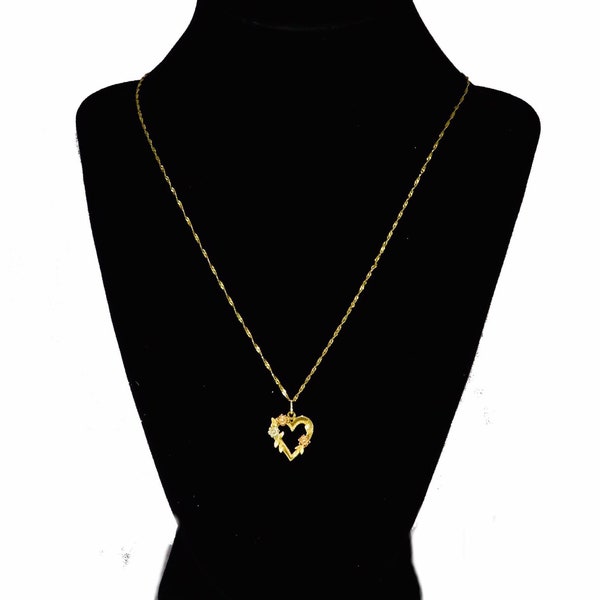 Vintage 14k Gold Heart Pendant Necklace Featuring Elegant Floral Accents With Tricolor Detail Finish