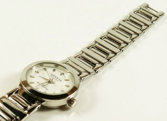 Reloj geneva classic quartz sale