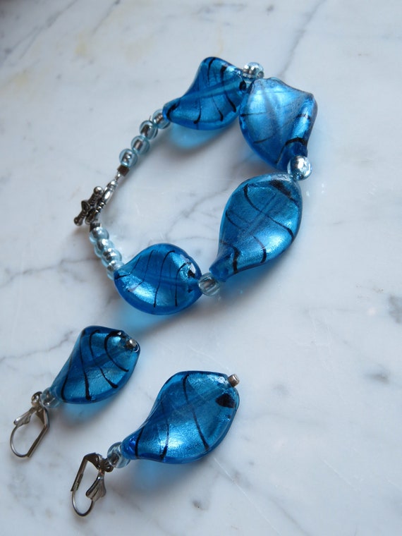Vintage Caribbean Blue Art Glass Designer Bracele… - image 10