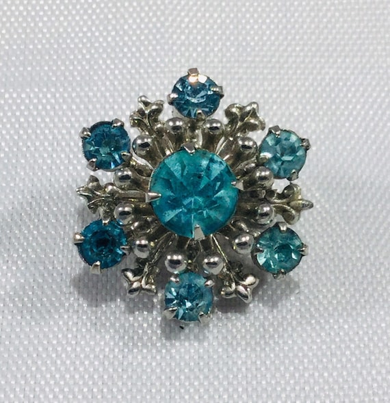 Vintage Ladies Silver Tone Blue Rhinestone Snowfl… - image 10