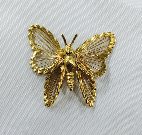 Vintage Gold Tone Monet Open Winged Butterfly Bro… - image 3