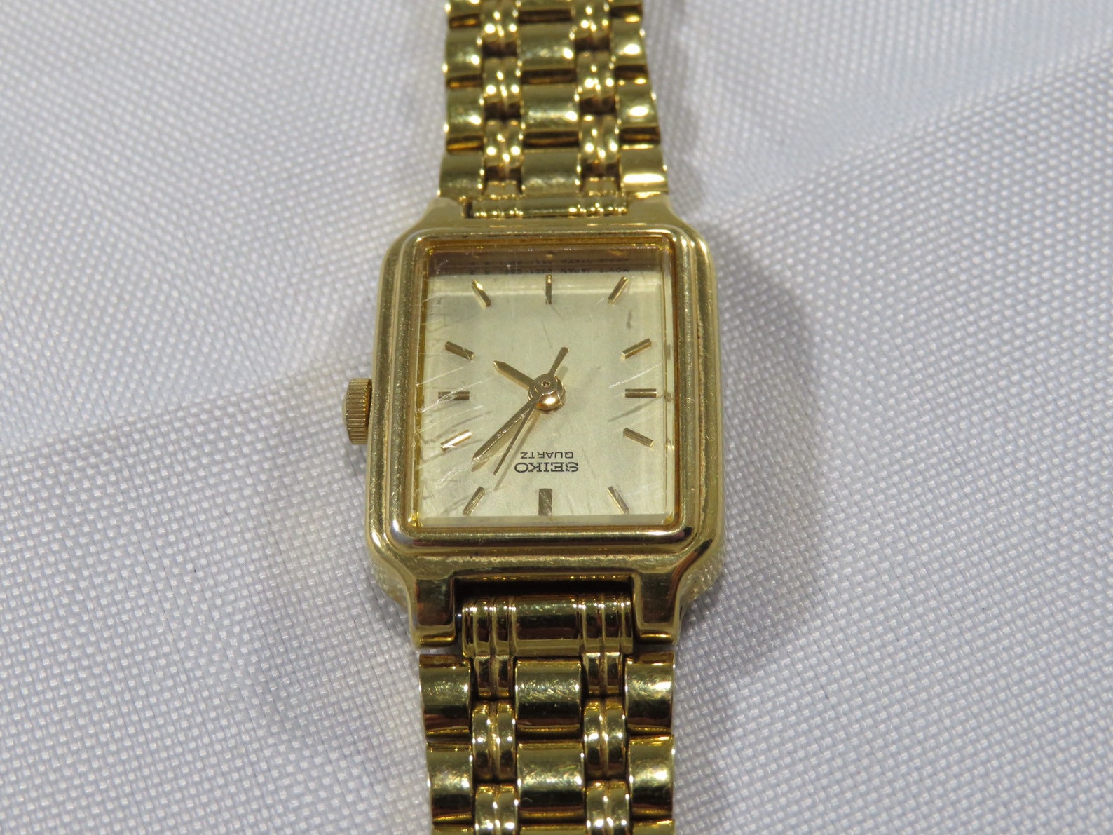 Vintage Ladies Gold Plated Seiko Quartz Wristwatch Featuring | Etsy