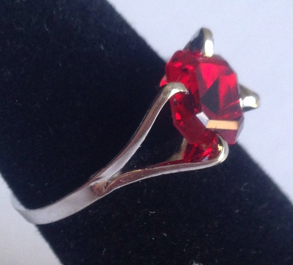 Vintage Sterling Silver Ruby Red Faceted Solitair… - image 3