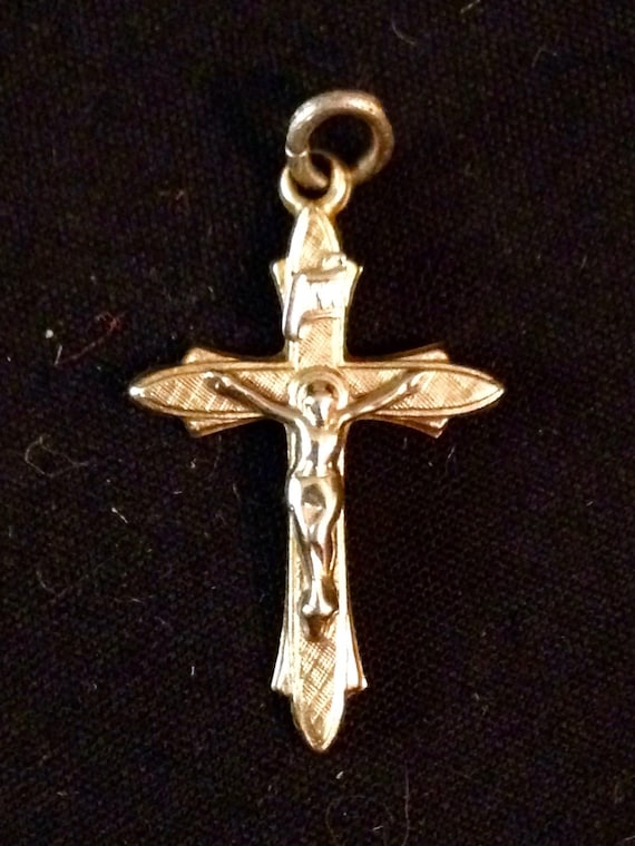 Vintage 14k Gold Symbolic Raised Jesus on the Cross Pendant | Etsy