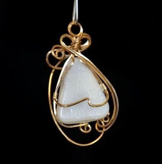 Beautiful Vintage Milk Glass Quartz Style Teardro… - image 2