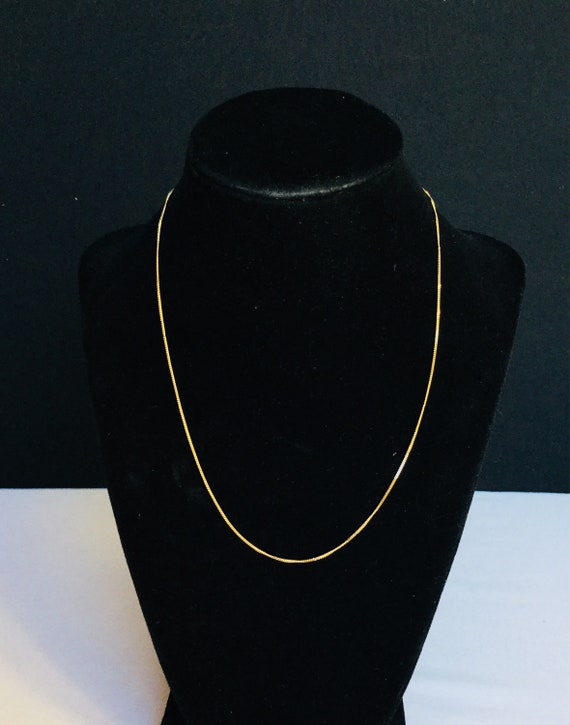 Vintage 10k Gold Curb Chain Designer Necklace Fea… - image 1