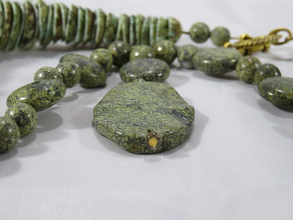 Vintage Speckled Green Natural Stone Statement Ne… - image 7