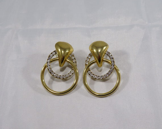 Vintage Gold Tone Double Hoop Rhinestone Earrings… - image 6