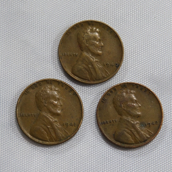 American 1940, 1941 & 1942 Lincoln Head Wheat One Cent Circulated Penny Set Of Three Coins Featuring Victor David Brenner Design