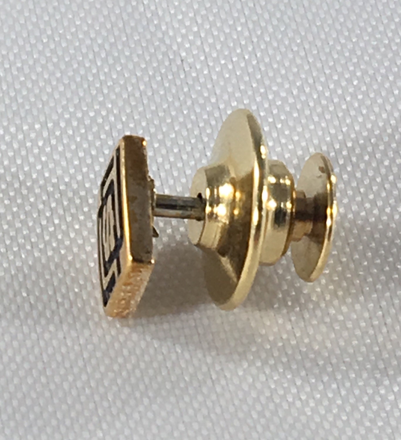 Vintage OC Tanner 10k Yellow Gold Employee Award Pin Featuring Original