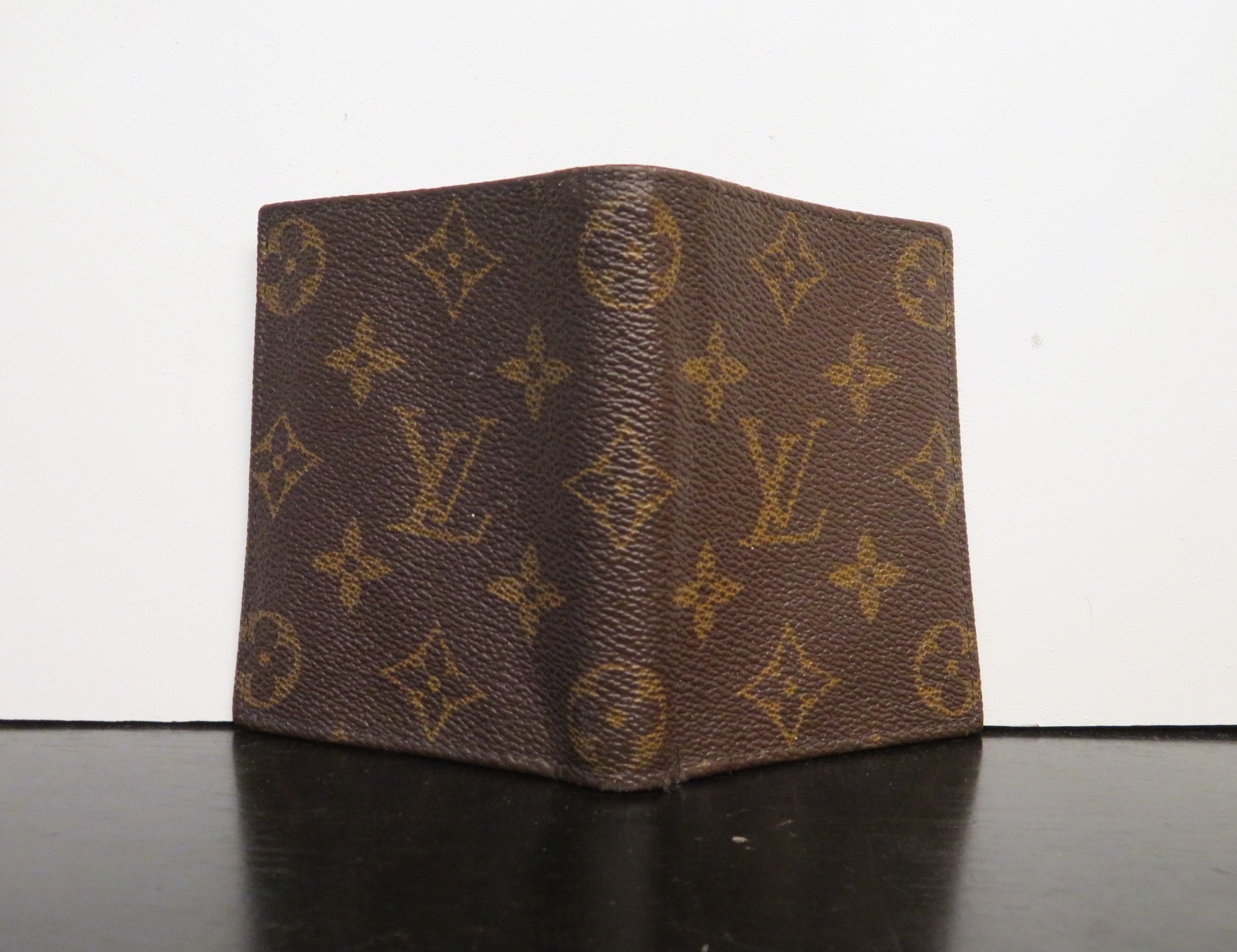 Louis Vuitton Metallic Monogram LV Garden Card Holder Gold