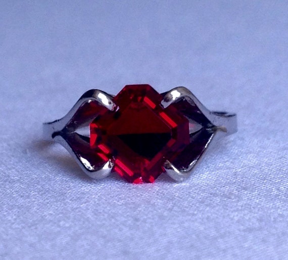 Vintage Sterling Silver Ruby Red Faceted Solitair… - image 2