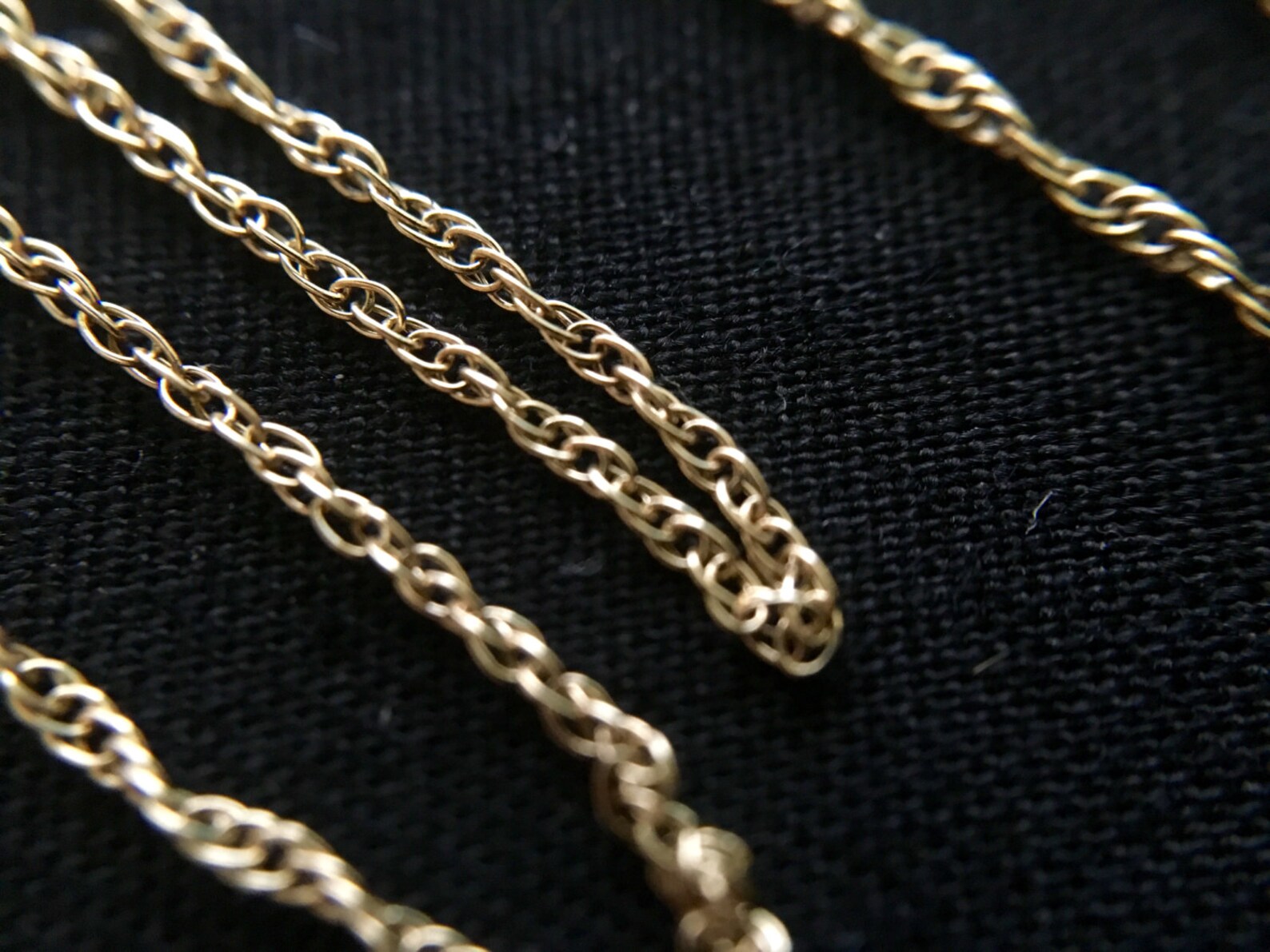 Vintage 14k Yellow Gold Twisted Box Chain Necklace Featuring Petite Style Design Etsy