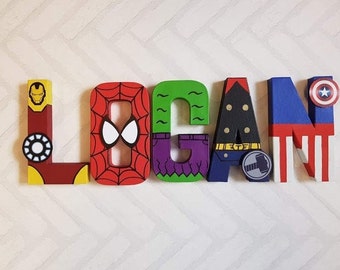 Letras de superhéroes personalizadas – Papel maché pintado a mano, nombre del niño