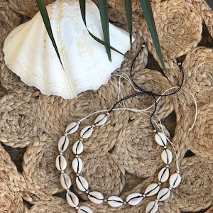 Shell Necklace|Cowrie shell necklace|Surfer&#39;s jewelry|Surfer choker|Cowrie shell Jewelry| Shell Jewelry|Seashell choker|Mermaid