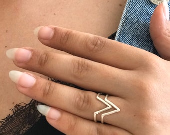 V Ring|Dreieck Ring|Stackable Ring|Minimal Ring|Minimalist Ring|Filigraner Ring|Dreieck Silber Ring|Geometrischer Ring