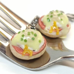 Eggs Benedict Charm, Egg on toast Jewelry, Breakfast Jewelry, Miniature Polymer Clay Food, Foodie gift
