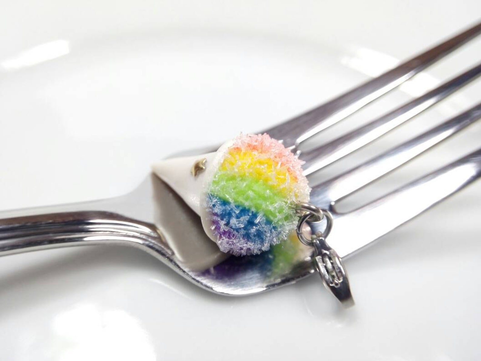 The Snow Cone That Turns Hearts and Causes Instant Chaos