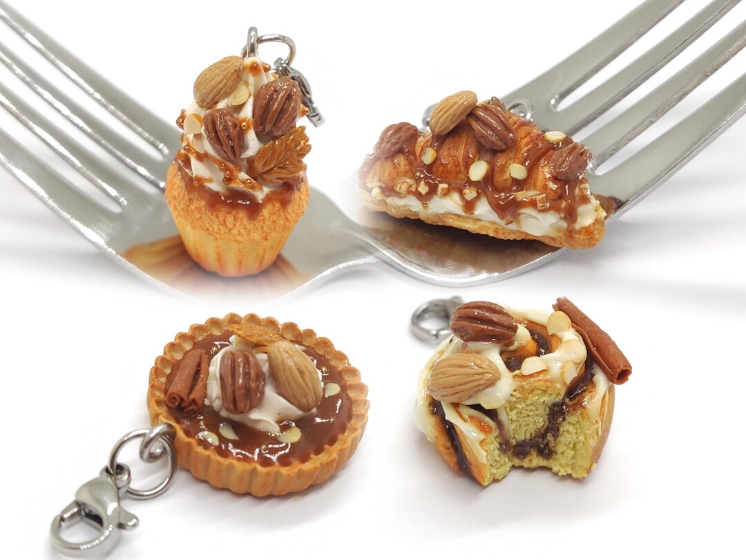 Postre de caramelo otoñal, miniaturas de comida artesanal, colección de  otoño, cupcakes de nueces, tartaletas, rollos de canela y 