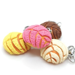 Sweet Bread Charm, Mexican Concha Jewelry, Miniature Food Jewelry, Food Charms, Polymer Clay Food, Pan Dulce, Conchas, Bun, Foodie Gift