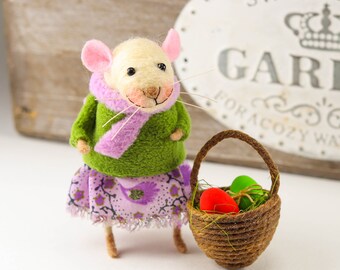 Needle Felted Mouse With Easter Basket Tiny Easter Eggs Rustic Home Decor Art Doll Easter Gift Stuffer Mouse Easter Home Decor Interior Doll