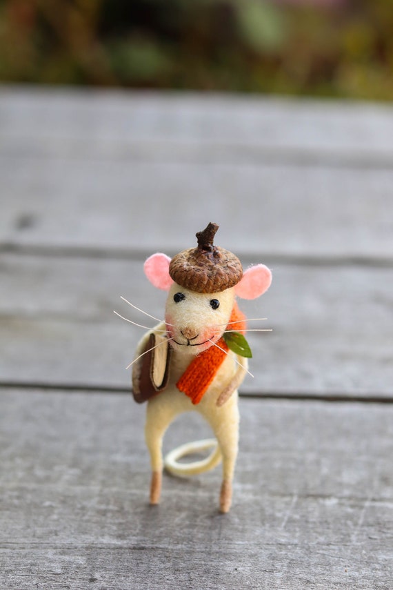 Needle Felt Mouse Miniature Mouse Felt Mouse Dollhouse Mouse Needle Felted  Mouse Felt Mice Cute Mouse Wool Mouse White Mouse Realistic Mouse 