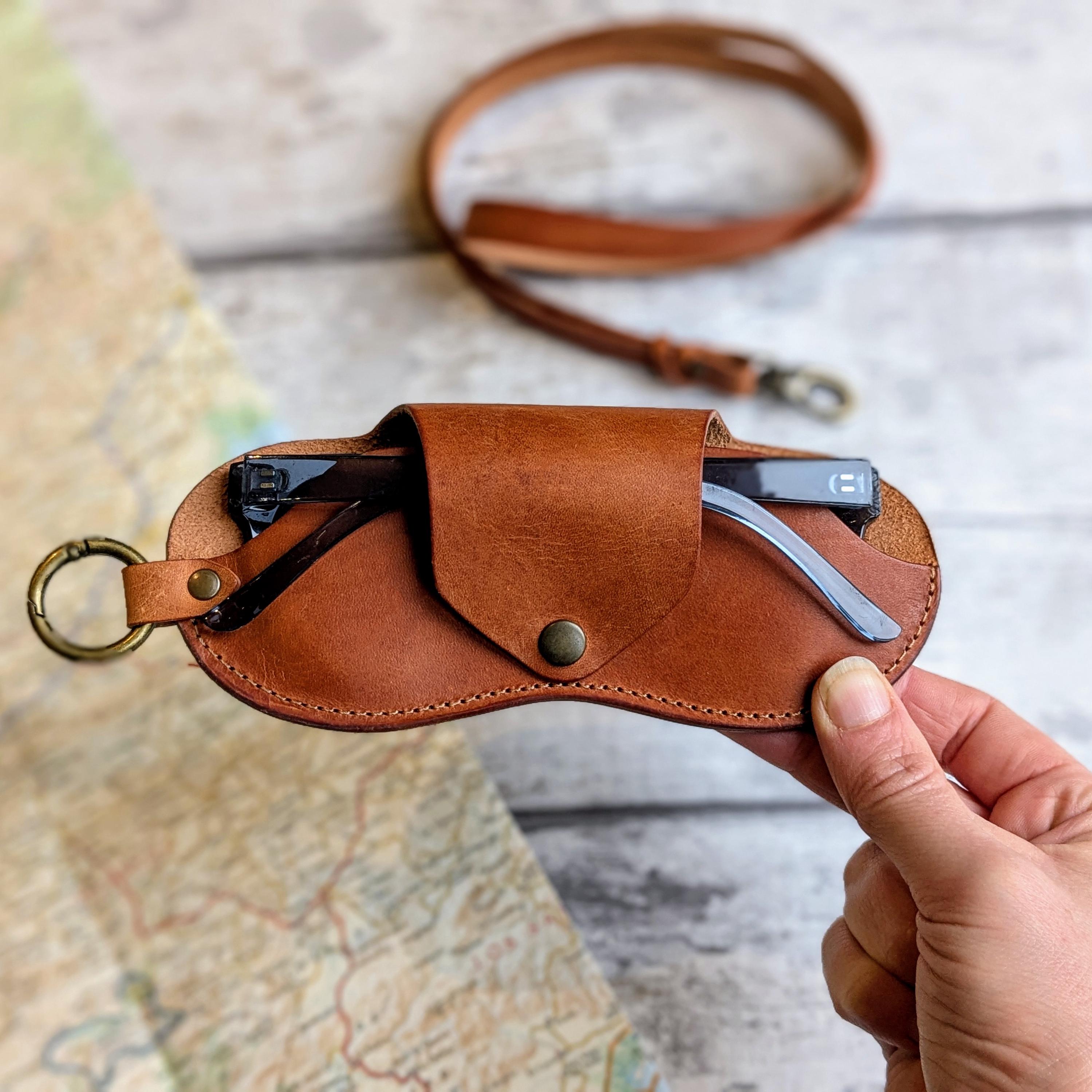 ★Bandolier★LANA GLASSES STRAP-Glasses Case X-body★Blk/Gld Lana Sunglass Strap Only Tan/Gold – Bandolier
