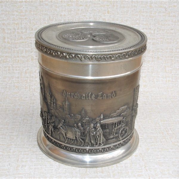 Nürnberger Kaufmannszug Tin Tin Can with Lid Bonboniere Lidding Box