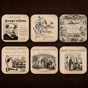 6 podstawek z powieściami Charlesa Dickensa. Oliver Twist, David Copperfield, Opowieść o dwóch miastach, Wielkie nadzieje, Opowieść wigilijna.