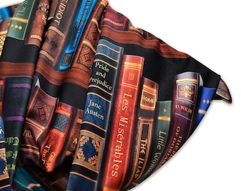 Bookshelf Infinity Scarf. Literary Infinity Scarf with the famous books' titles, Bookish Gift, Literary Gift, Book Scarf, Librarian gift.