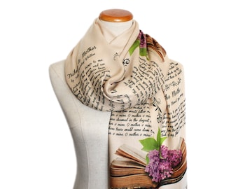 Halstuch mit Gedichte über Mutter. Muttertags Geschenk. Schal/Schal/Wrap mit berühmten Gedichten, die Mutter gewidmet sind. Halstuch mit Gedichte über Mutter.