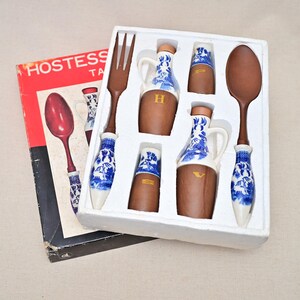 Vintage French Hostess Salad Serving Full Set, Blue Japan Motif in White Porcelain and Wood