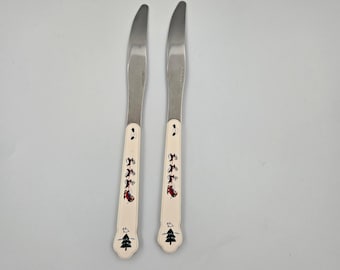 Dos cuchillos de mesa de acero inoxidable Pfaltzgraff Snow Village de repuesto