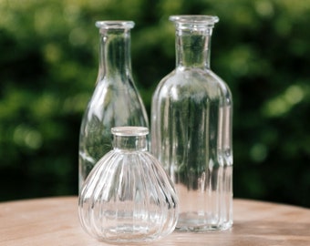 Vintage Ripple Glass Bud Vase: Wedding Centerpiece
