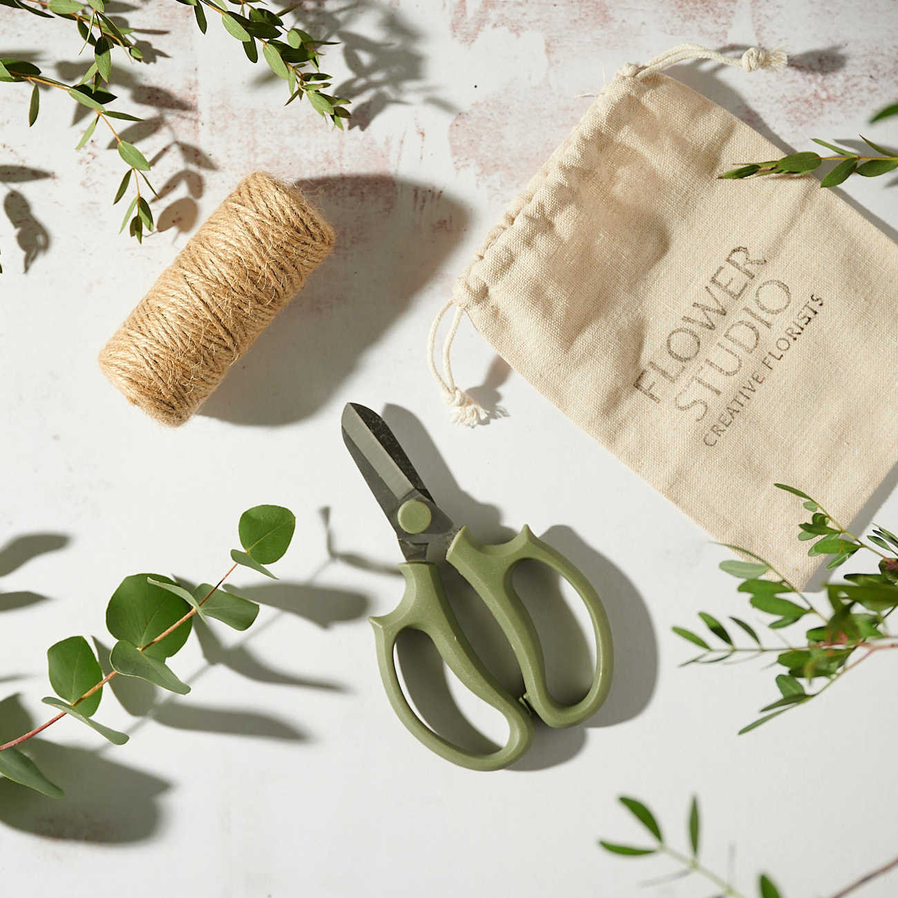 Florist Tool Kit  | Florist Scissors & Natural Twine Perfect For Hobby Florist | Gardening Shears | Professional Quality | Gift Bag | UK