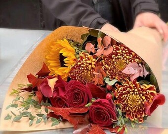 Autumn Flower Box: Fresh Seasonal Blooms for Home Arranging