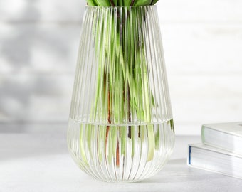 Ribbed Flora Tall Glass Flower Vase | Reeded Style Tall Shaped Glass Retro Vase | Ideal For Dried Or Fresh Flower Arrangements | UK Florist