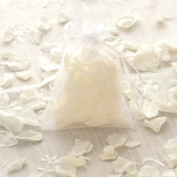 20 Biodegradable Mini White Rose Petal Confetti Little Organza Bags 8x6cm | Dried Natural Rose Petals Confetti | Grown in UK | Hand Filled