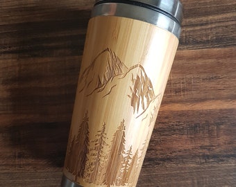 Mug de voyage en bois paysage de montagne, cadeau de camping personnalisé pour lui avec texte personnalisé