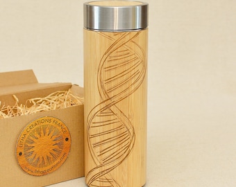 DNA Wood XL Bamboo Thermos Thermos Vacuum Bottle Bottiglia per infusione Watter regalo personalizzata, incisione del nome sul coperchio e confezione regalo offerta